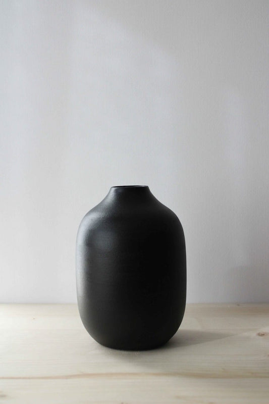 Vase Collection 04 – Noir